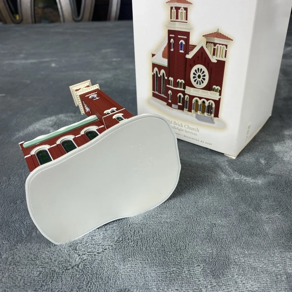 Hallmark Keepsake Ornament Old Brick Church Candlelight Services